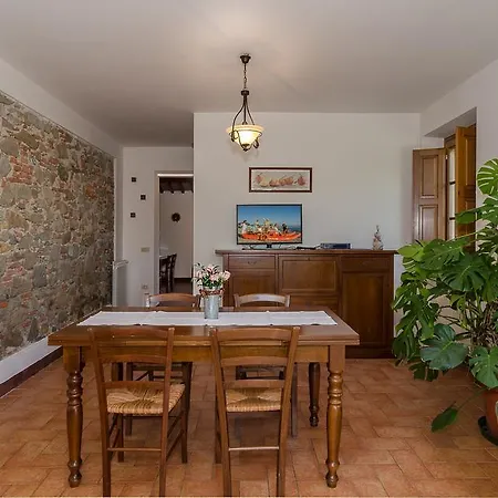 Ai Linchi Venkovský dům *